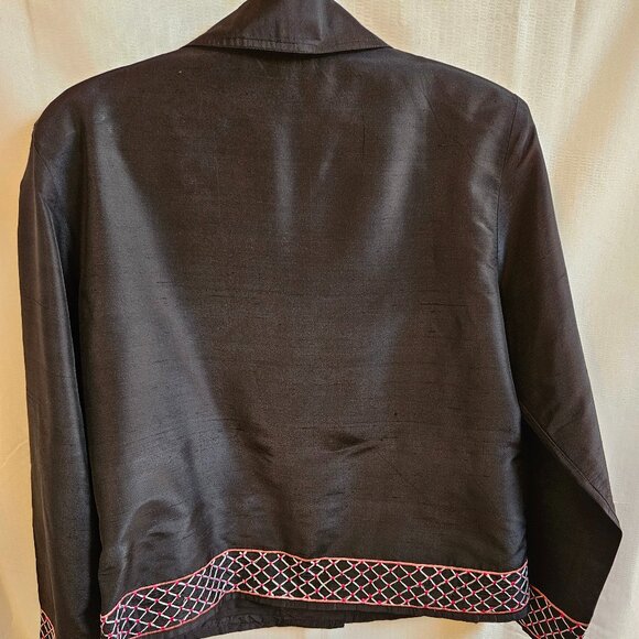 Woman's jacket - Picture 2 of 4